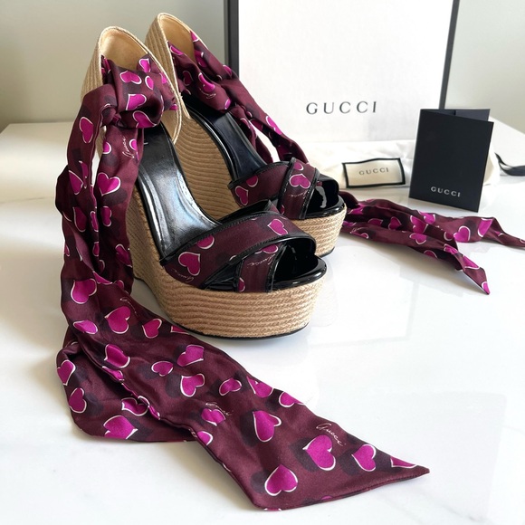 AUTHENTIC GUCCI WEDGE ESPADRILLES - Picture 5 of 16